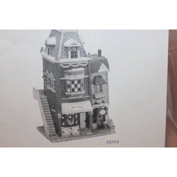 Dept 56 Christmas in the City - Dorothy's Dress Shop - Picture 8 of 8